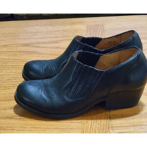 Nurture Womens Ankle Bootie Tooled Black Leather Size 7M